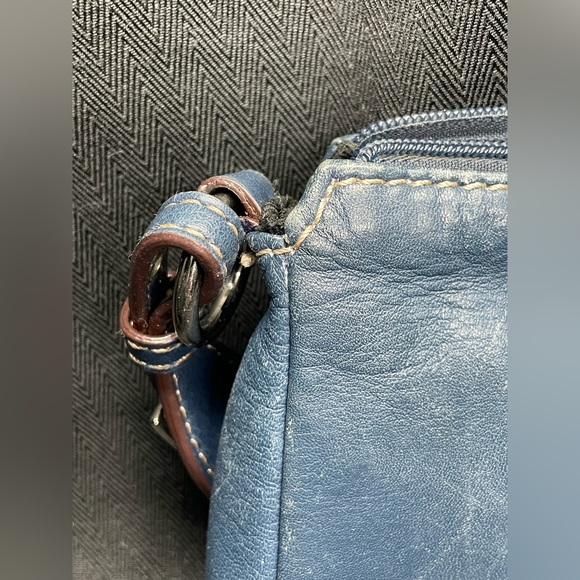 St. John’s Bay Vintage Blue Leather Handbag - Picture 5 of 15